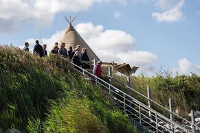Sct Knudsborg, Brenderup 58-beds, on the Beach