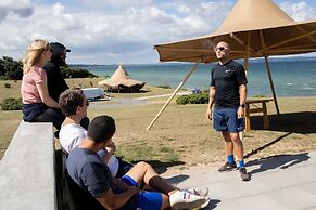 Sct Knudsborg, Brenderup 58-beds, on the Beach