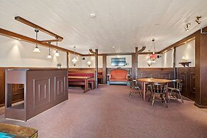 Sct Knudsborg, Brenderup 58-beds, on the Beach