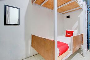 OYO 93860 Wonosobo Bunkbed