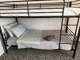 Agioi Theodoroi Beach view Modern Apt