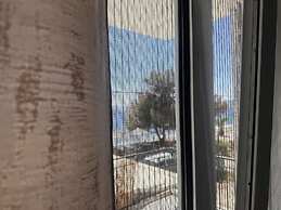 Agioi Theodoroi Beach view Modern Apt