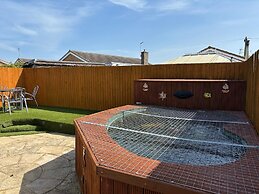 Bungalow-2bed-1bath-petfriendly-parking