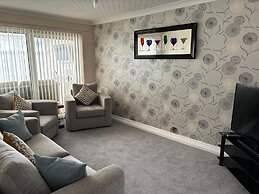 Bungalow-2bed-1bath-petfriendly-parking