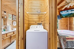 Er81 - Family Making Memories 3 Bedroom Cabin by RedAwning