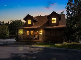 Er81 - Family Making Memories 3 Bedroom Cabin by RedAwning