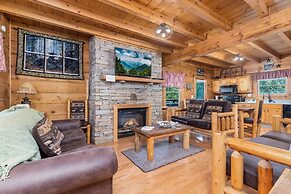 Er81 - Family Making Memories 3 Bedroom Cabin by RedAwning