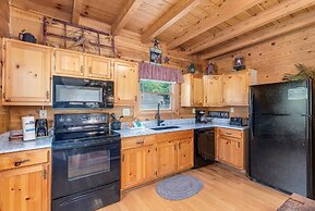 Er81 - Family Making Memories 3 Bedroom Cabin by RedAwning