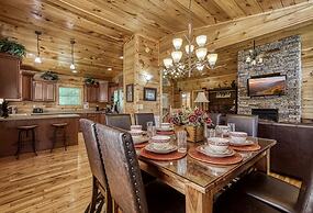 Moonshine Hollow 3 Bedroom Cabin by RedAwning