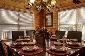 Moonshine Hollow 3 Bedroom Cabin by RedAwning
