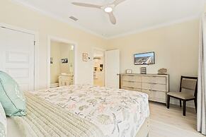 Purple Paradise - 2536 Bienville Blvd 4 Bedroom Home by RedAwning