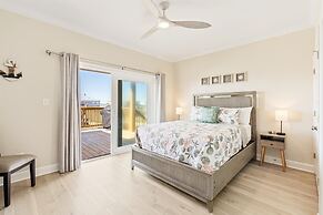 Purple Paradise - 2536 Bienville Blvd 4 Bedroom Home by RedAwning