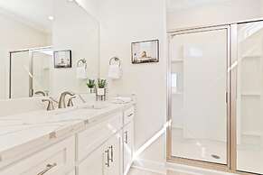 Purple Paradise - 2536 Bienville Blvd 4 Bedroom Home by RedAwning