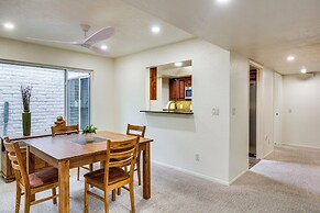 Tucson Townhome w/ Mountain View, Pool Access!