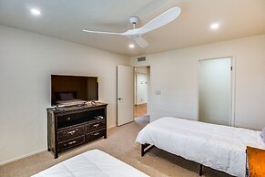 Tucson Townhome w/ Mountain View, Pool Access!