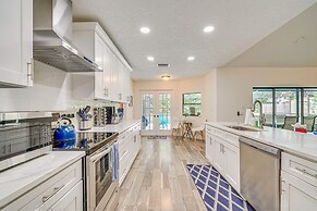 Spring Hill Retreat w/ Pool: 7 mi to Weeki Wachee!