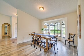 Spring Hill Retreat w/ Pool: 7 mi to Weeki Wachee!