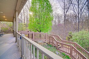 Lake Cumberland Home w/ Hot Tub & Water Views