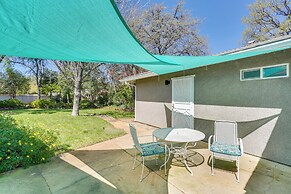 Quiet Redding Getaway ~ 7 Mi to Downtown!