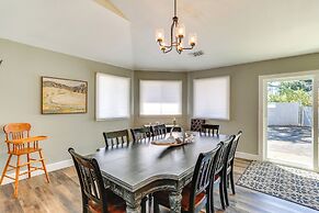 Quiet Redding Getaway ~ 7 Mi to Downtown!