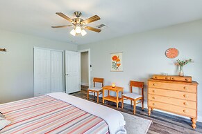 Quiet Redding Getaway ~ 7 Mi to Downtown!