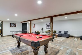 Charming Cresco Home w/ Game Room & Private Pool!