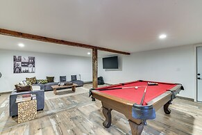 Outdoor Oasis: Cresco Family Home w/ Hot Tub