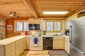 Mars Hill Home w/ Game Room ~ 2 Mi to Skiing!