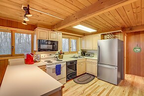 Mars Hill Home w/ Game Room ~ 2 Mi to Skiing!