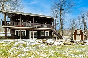 Cozy Roscoe Cabin w/ Fire Pit & Balcony!