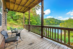Waterfront Dandridge Cabin, 24 Mi to Pigeon Forge!