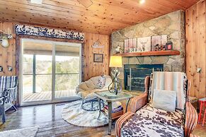 Waterfront Dandridge Cabin, 24 Mi to Pigeon Forge!