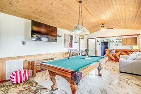 Waterfront Dandridge Cabin, 24 Mi to Pigeon Forge!