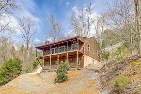 Waterfront Dandridge Cabin, 24 Mi to Pigeon Forge!