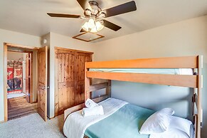 Near Lakes & Trails: Pet-friendly Cabin in Arizona