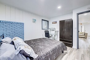 Bushkill Villa w/ Game Room, Sauna & Pool Access!