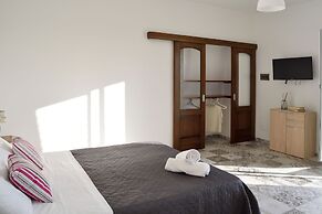 3807 VM - Mono Terra by Barbarhouse