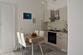 3807 VM - Mono Terra by Barbarhouse