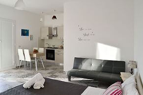 3807 VM - Mono Terra by Barbarhouse