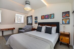 Intendente Modern Stays