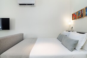 Intendente Modern Stays