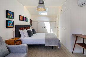 Intendente Modern Stays