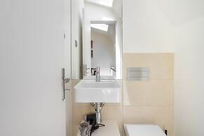 Intendente Modern Stays