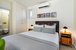 Intendente Modern Stays