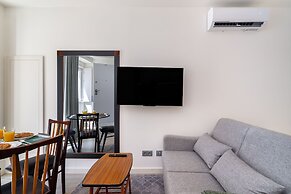 Intendente Modern Stays