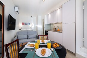 Intendente Modern Stays