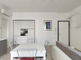 Modern Flat - via Crimea 25