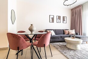 Shirat Haneviim - Isrentals