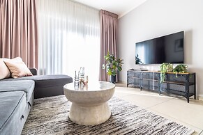 Shirat Haneviim - Isrentals