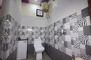 Hotel Pragati palace